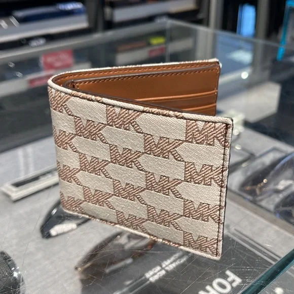 Michael Kors Men’s Women’s Cooper Logo Fabric Billfold Wallet Light Cream Multi - Picture 13 of 16